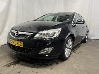 Avarii autoturisme Opel Astra Astra J (PC6/PD6/PE6/PF6) Hatchback 5-drs 1.4 Turbo 16V (A14NET(Euro 5=
)) [103kW]  (12-2009/10-2015) 2011/4