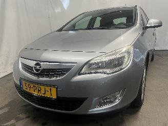 Vaurioauto  passenger cars Opel Astra Astra J (PC6/PD6/PE6/PF6) Hatchback 5-drs 1.4 Turbo 16V (A14NET(Euro 5=
)) [103kW]  (12-2009/10-2015) 2011/3