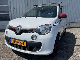 Damaged car Renault Twingo Twingo III (AH) Hatchback 5-drs 1.0 SCe 70 12V (H4D-400(H4D-A4)) [52kW=
]  (09-2014/04-2019) 2016/6