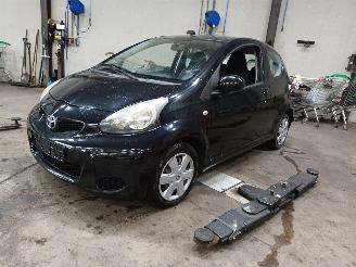 disassembly passenger cars Toyota Aygo Aygo (B10) Hatchback 1.0 12V VVT-i (1KR-FE) [50kW]  (07-2005/05-2014) 2009/1