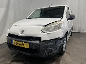 Voiture accidenté Peugeot Partner Partner (GC/GF/GG/GJ/GK) Van 1.6 HDI, BlueHDI 75 (DV6FE(BHW)) [55kW]  =
(07-2011/12-2018) 2013/1