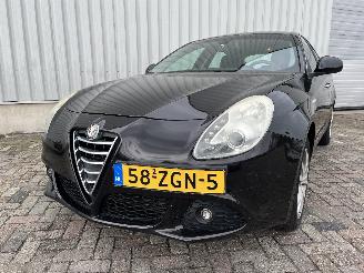 krockskadad bil auto Alfa Romeo Giulietta Giulietta (940) Hatchback 1.4 TB 16V MultiAir (940.A.2000) [125kW]  (0=
4-2010/10-2018) 2012/11