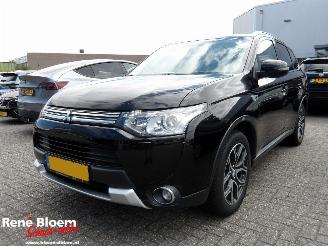 Coche accidentado Mitsubishi Outlander 2.0 PHEV Limited Edition X-Line 2015/6