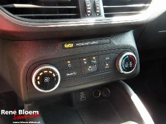 Ford Focus 1.0 EcoBoost Connected picture 18