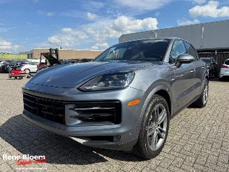Vaurioauto  passenger cars Porsche Cayenne 3.0 E-Hybrid 470pk Full Option Sport Chrono 2026/9