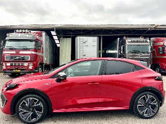 uszkodzony samochody osobowe Renault Clio 1.8 Hybrid aut 160 esprit Alpine - nap - harman/kardon - 360cam - stuur + stoelverw - front + line + side assist 2026/5