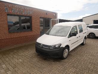 uszkodzony samochody osobowe Volkswagen Caddy maxi 4 MOTION 5 PERSOONS 2016/11