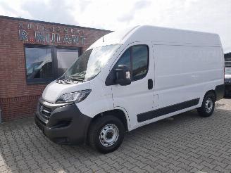 begagnad bil bedrijf Fiat Ducato L2H2  SPRINGT SOMS UIT 1e VERSNELLING 2020/9