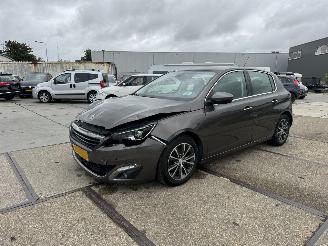 skadebil auto Peugeot 308 1.6 THP Allure 2014/6