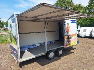 dañado remolque Van Weel  Gesloten aanhanger met 3 zijkleppen 2700 kilo 2000/11