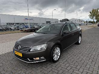 skadebil auto Volkswagen Passat 1.6 TDI 77kw Highline Navi Clima 2014/4