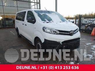 disassembly passenger cars Toyota ProAce ProAce Verso, Bus, 2016 1.5 D-4D 120 2021/3