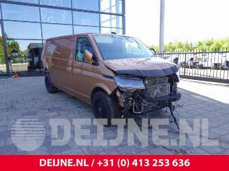 disassembly passenger cars Volkswagen Transporter Transporter/Caravelle T6, Bus, 2015 / 2024 2.0 TDI 150 2023/1