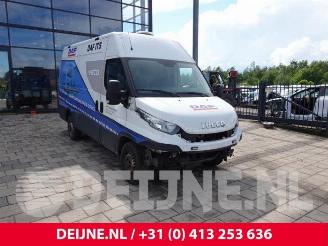 Coche siniestrado Iveco New Daily New Daily VI, Van, 2014 33S16, 35C16, 35S16 2018/8