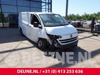 Coche siniestrado Volkswagen Transporter Transporter T7, Van, 2024 2.0 TDI 150 2025/10