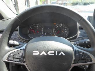 Dacia Sandero Expression picture 14