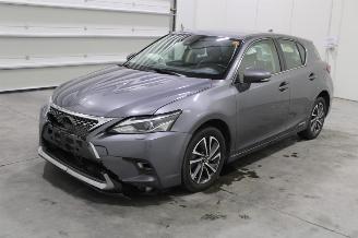 damaged passenger cars Lexus Ct 200h 2020/12
