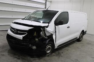Dezmembrări autoturisme Opel Vivaro  2024/4