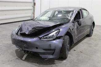 damaged passenger cars Tesla Model 3  2023/5