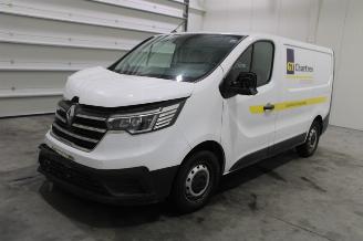 uszkodzony samochody osobowe Renault Trafic  2023/5