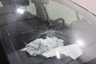 Peugeot 208  picture 24