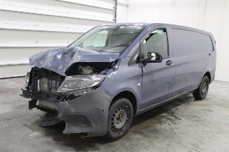 skadebil auto Mercedes Vito  2025/9