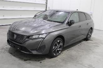 krockskadad bil auto Peugeot 308  2023/3