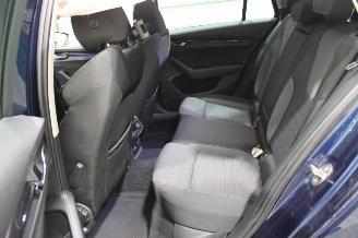 Skoda Octavia  picture 13