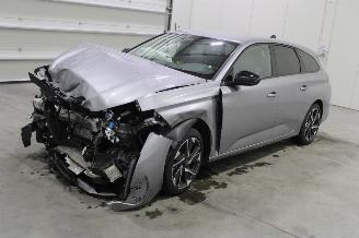Damaged car Peugeot 308  2024/12