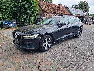 Schadeauto Volvo V-60 D3 Aut Led Navi 2019/6