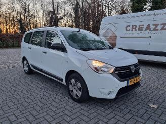 Voiture accidenté Dacia Lodgy TCe 130 7 Stoelen Airco Navi 2022/8