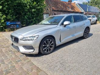 skadebil auto Volvo V-60 D3 Aut. Navi Led Leder Stoelverw 2021/5