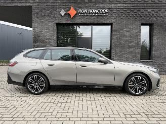 krockskadad bil auto BMW i5 Touring eDrive40 84kWh 341PK M-Sport 2025/7