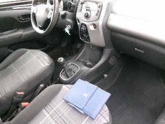 Peugeot 108 1.0 e-VTI ACTIVE picture 15