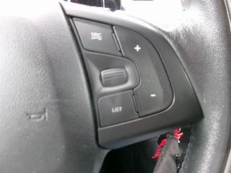 Citroën C4 cactus 1.2 I FEEL picture 17