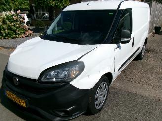 Vaurioauto  commercial vehicles Fiat Doblo 1.6 MJ L2H1 MAXI AIRCO 2019/3