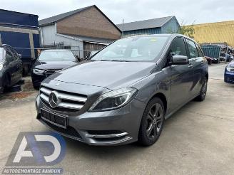 Démontage voiture Mercedes B-klasse B (W246/W242), Hatchback, 2011 / 2018 1.6 B-180 BlueEFFICIENCY Turbo 16V 2012