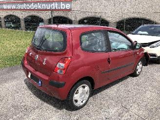 Schadeauto Renault Twingo 1.1 2010/3
