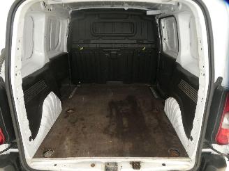 Peugeot Partner 1.5D picture 19
