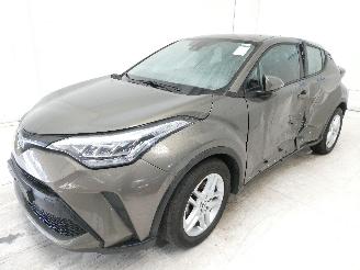 Toyota C-HR  picture 3