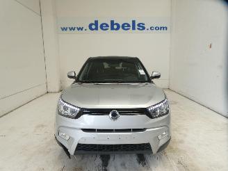 uszkodzony samochody osobowe Ssang yong Tivoli /XLV 2016/5