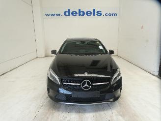 krockskadad bil auto Mercedes A-klasse  2017/12