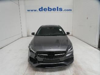 Damaged car Mercedes Cla-klasse 2.2D  200 D 2020/8