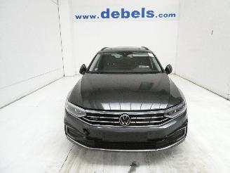 damaged passenger cars Volkswagen Passat VARIANT 1.4 TSI 2023/6