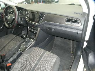 Volkswagen T-Roc STYLE picture 13
