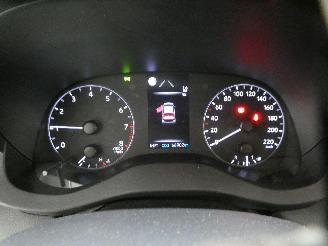 Toyota Yaris  picture 13