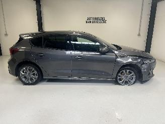 Vaurioauto  passenger cars Ford Focus ST-LINE 2023/2