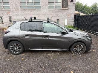 Schadeauto Peugeot 208 II STYLE 2023/1