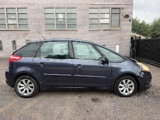 uszkodzony samochody osobowe Citroën C4-picasso PICASSO EXCLUSIVE 2010/4