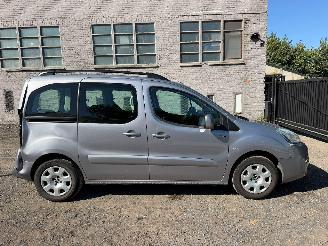 krockskadad bil auto Peugeot Partner TEPEE STYLE 2016/4